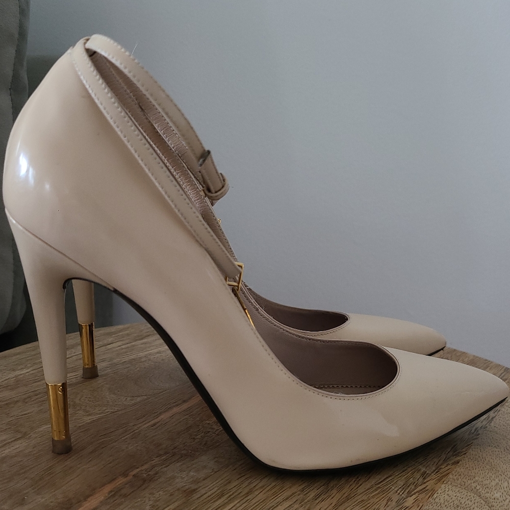 Tom Ford Cream Patent Leather Pointed-Toe Heels with Gold Accents